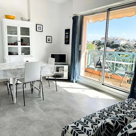 Eugenie - 4 Pers. Acces Direct + Parking Mae-9664 *